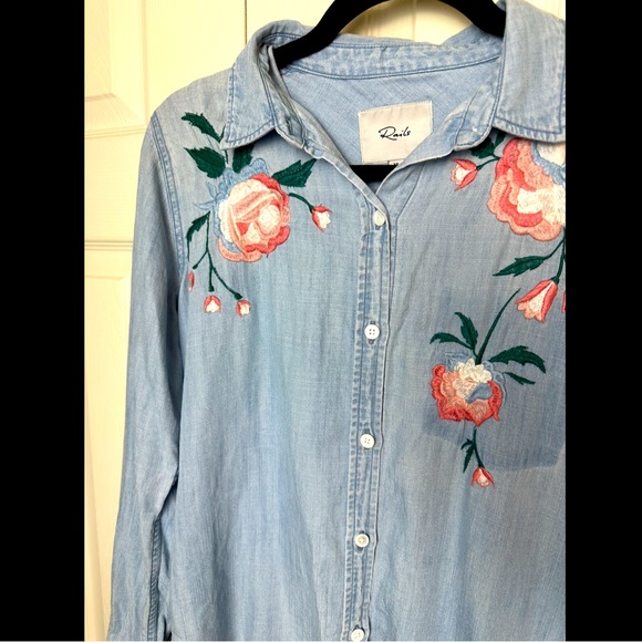 RAILS Chandler Vintage Wash Floral Embroidered Shirt Top Blouse Button Up Down - Picture 7 of 14